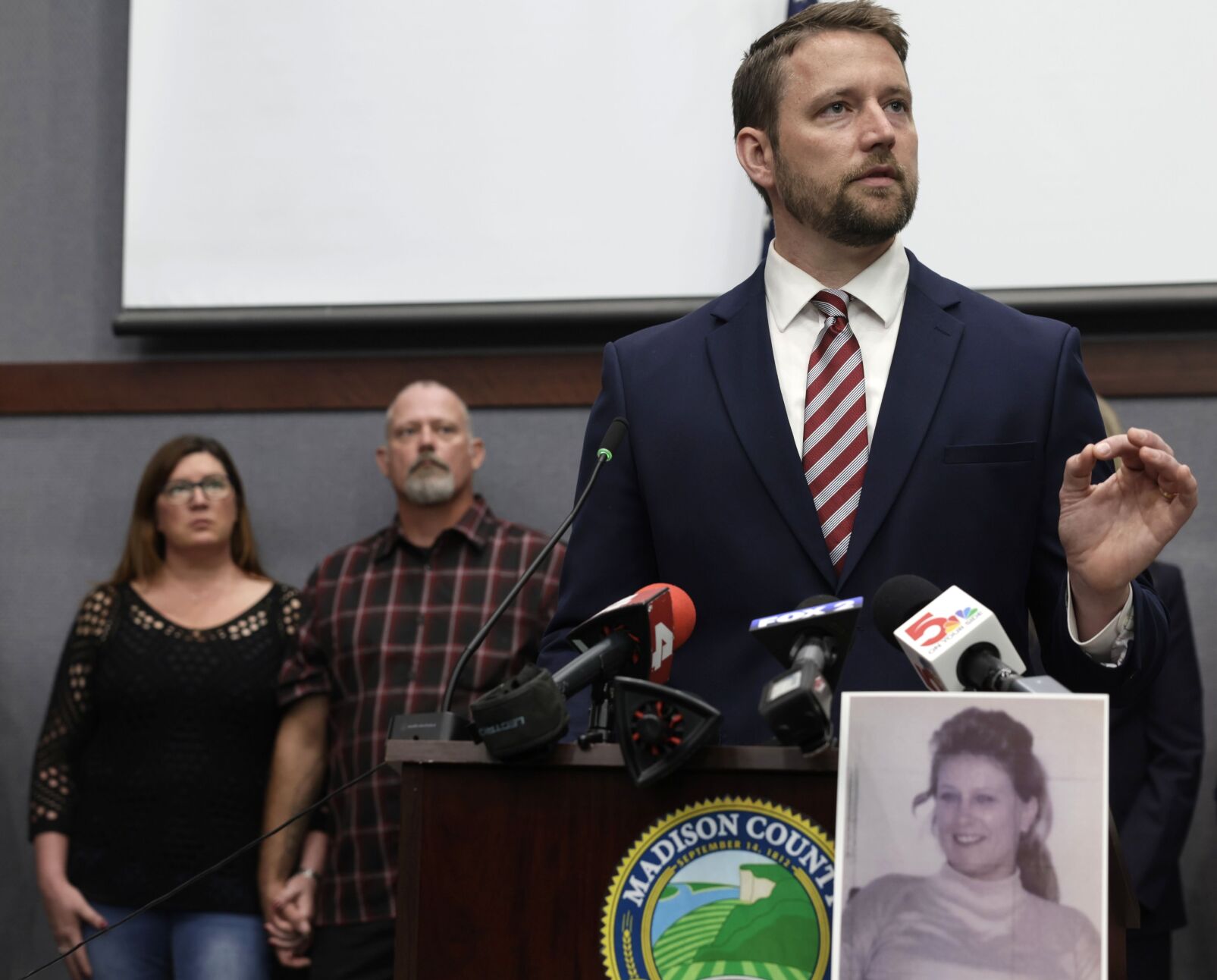 Forensic genealogical DNA leads to arrest in 1993 murder